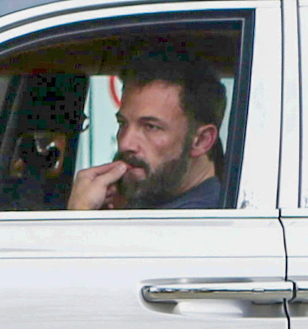 El modelo Rolls Royce que tomó prestado Ben Affleck fue el Ghost. 
<br>