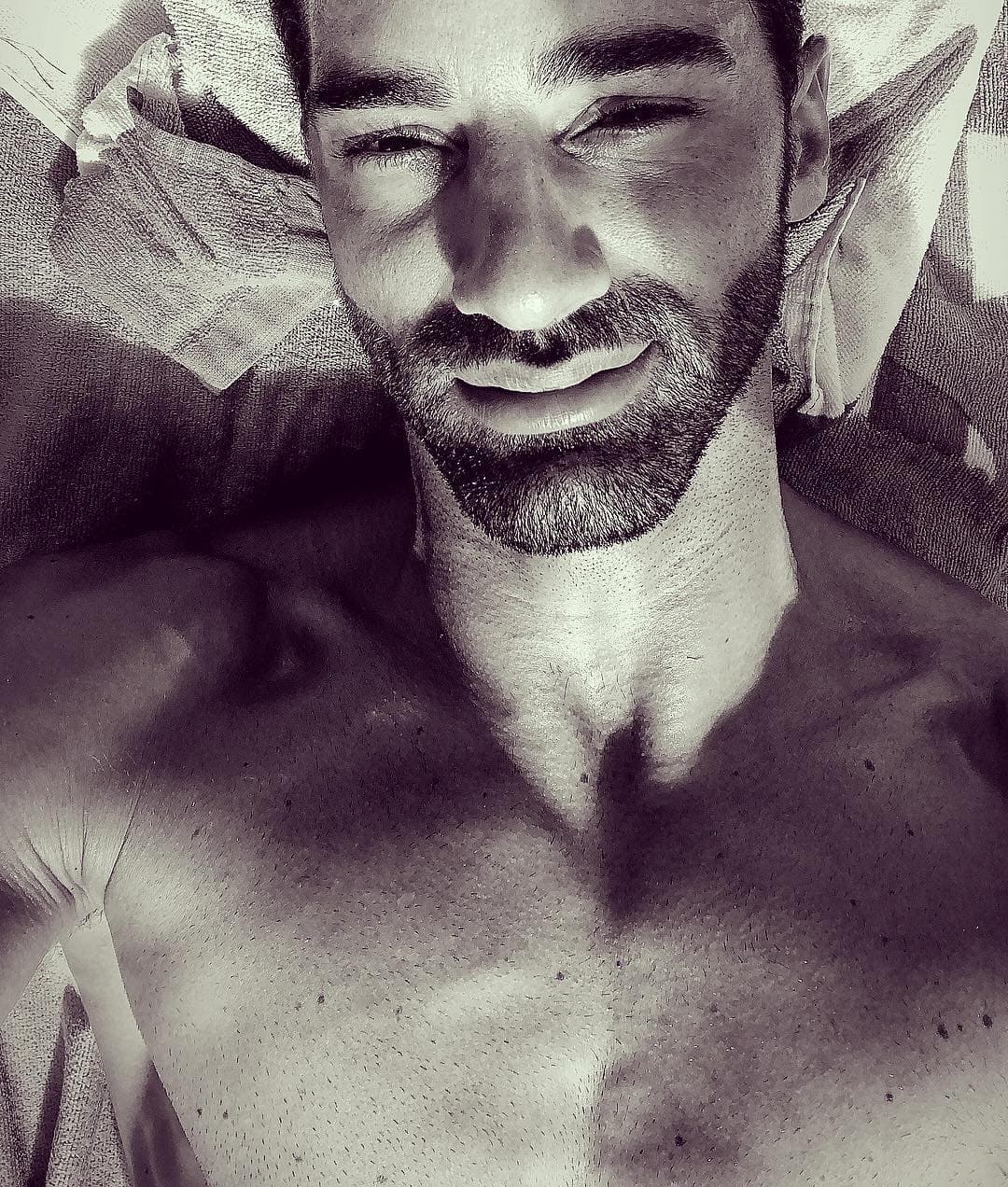 <b>Toni Costa</b>, quien reside en Miami, presumió su relajante momento en redes con el mensaje “Un descansito para recargar y continuamos”. La fotografía reunió más de 14 mil 'likes'.