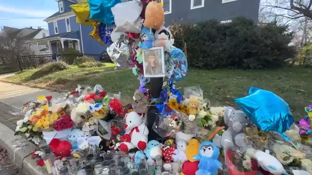 Los menores, de 5 y 10 años, respectivamente, caminaban cerca de las 8 de la mañana del lunes 20 de noviembre hacia su escuela en Riverdale Park en el condado de Prince George’s, Maryland.