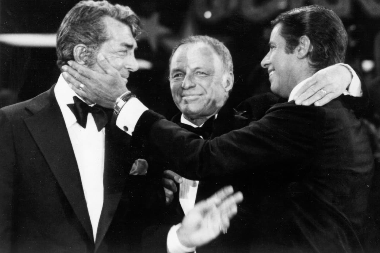Desde el año 1966 hasta 2010, Lewis condujo una maratón benéfica anual en televisión, el teletón, donde llevó a grandes figuras del espectáculo. En la gala de 1976, Frank Sinatra intentó mediar entre Lewis y Dean Martin, con escaso éxito.