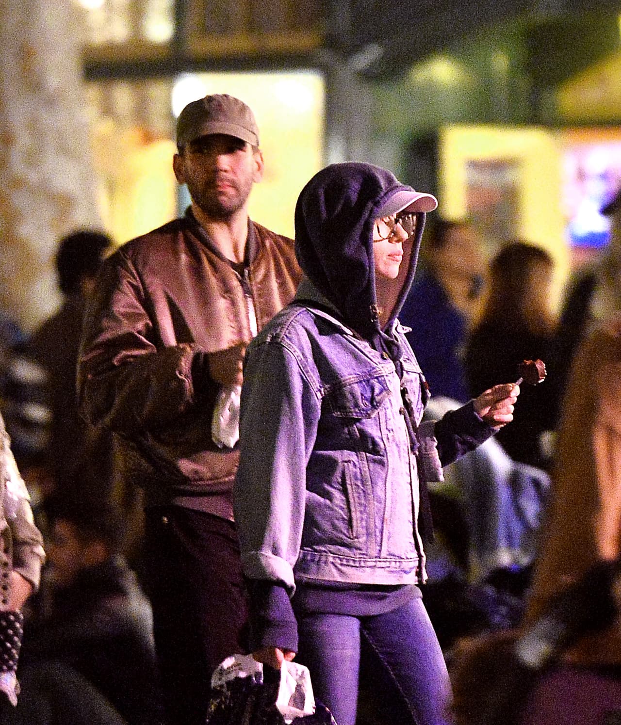 Se pasearon como cualquier otro turista en el parque de atracciones.
