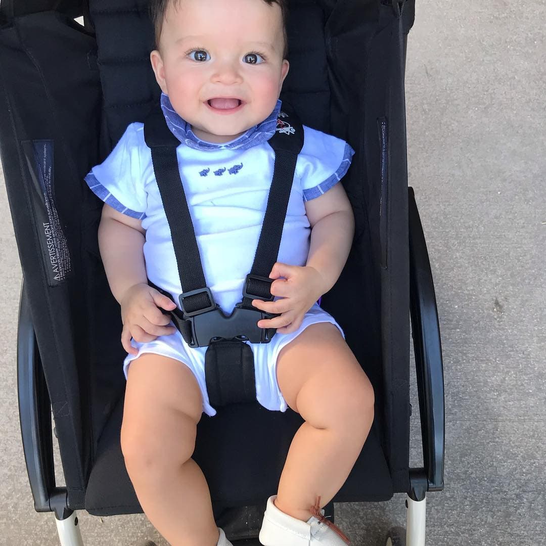 Los seguidores de redes sociales tuvieron opiniones divididas cuando Ana Patricia los cuestionó acerca del parecido de su varoncito: “Qué tal mi guapura, ¿creen que Gael se parece a Giulietta?”.
<br>