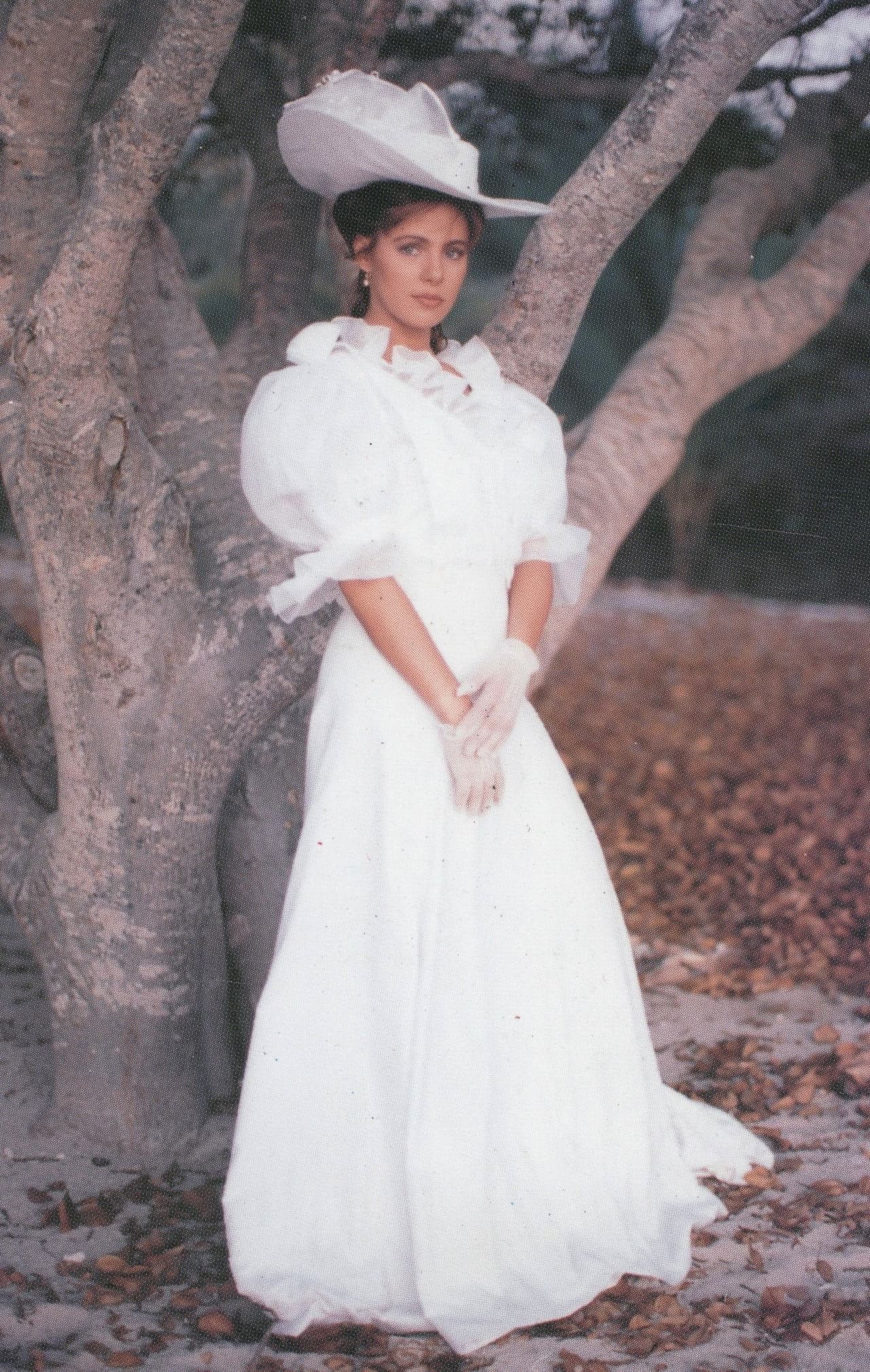 En 1995 
<b><a href="http://www.univision.com/programas/novelas/actrices-de-telenovela-que-son-bellas-sin-cirugias-esteticas-fotos">Ana</a></b> se ganó su primer protagónico en la telenovela 'Alondra'.