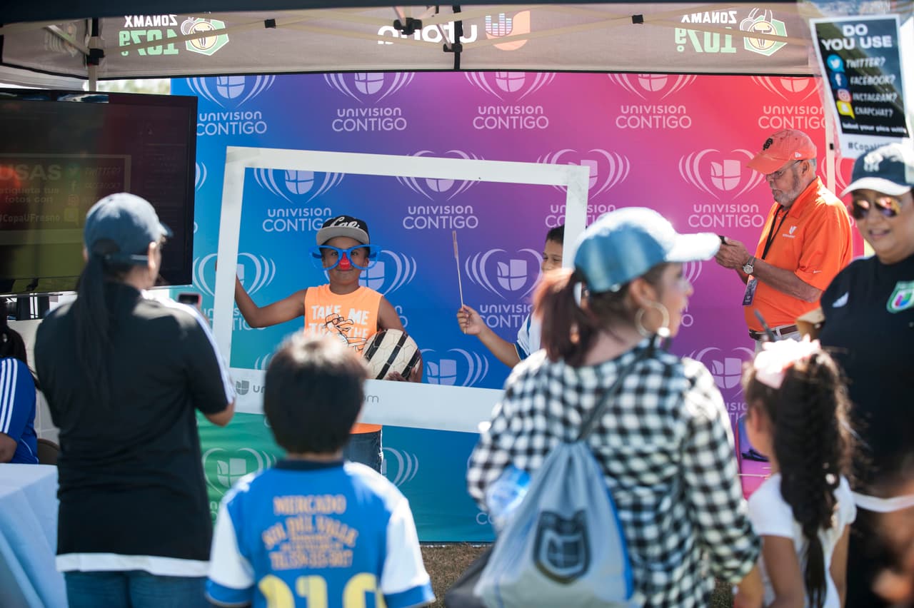 Diversión familiar en Copa Univision Fresno.