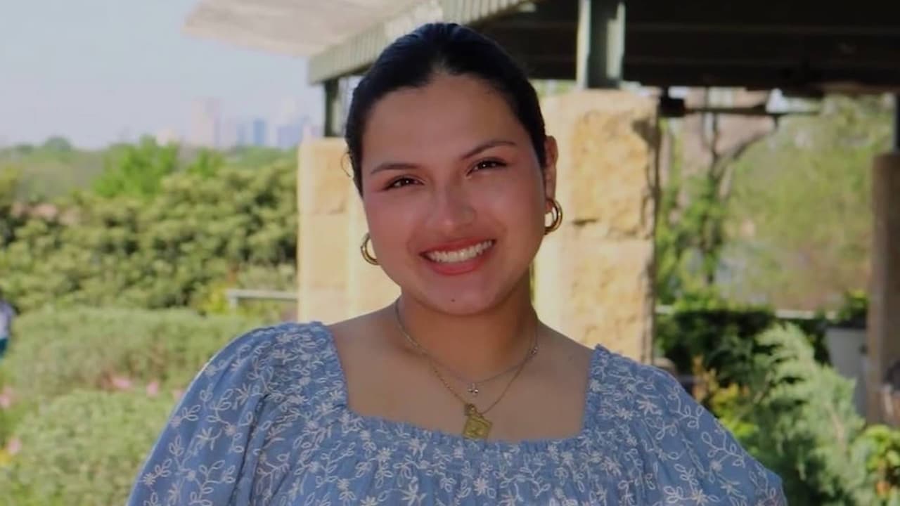 Buscan a joven de 18 años desaparecida tras hallar su auto abandonado en Rowlett