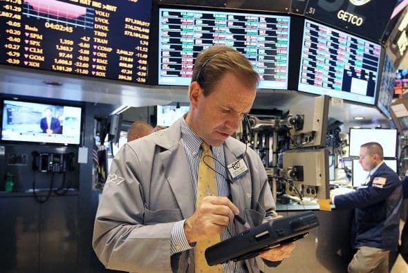 La entrada a la Bolsa de Facebook este viernes permitirá a los tenedores de acciones embolsarse poco más de $16 mil millones, lo que hace de esta operación la segunda más grande de su tipo en la historia del mercado bursátil estadounidense. A continuación la lista de los 10 principales debuts en Bolsa, según la firma Renaissance Capital, citado por la agencia AFP.