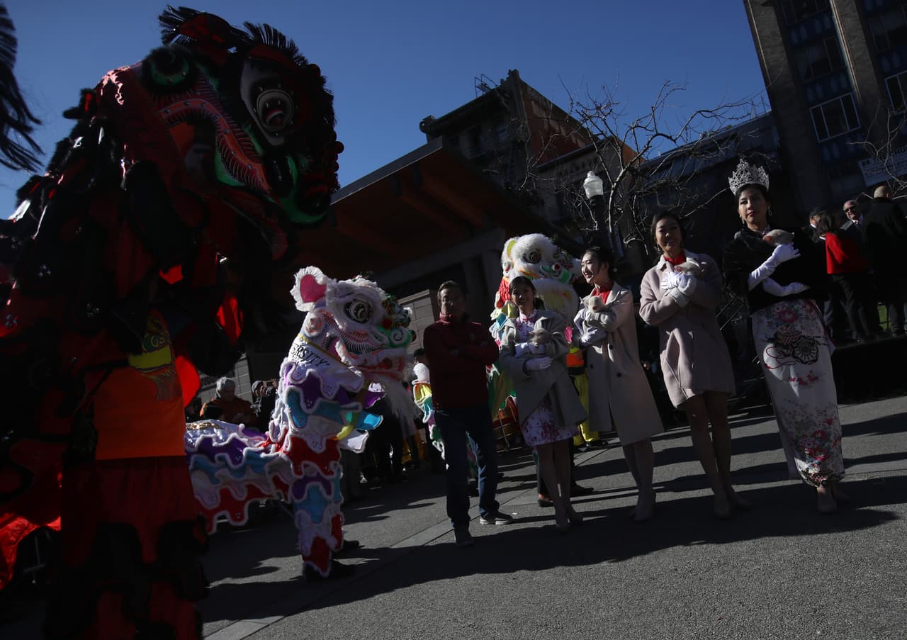 El desfile del Año Nuevo Chino se llevará a cabo el 19 de febrero de 2022 en San Francisco y ha reconocido como uno de los diez mejores desfiles del mundo por la Asociación Internacional de Festivales y Eventos.