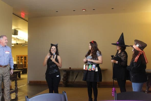 ¡Así es como Univisión Arizona celebra el Halloween!  Dulces, calaveras, disfraces y mucha diversión. 