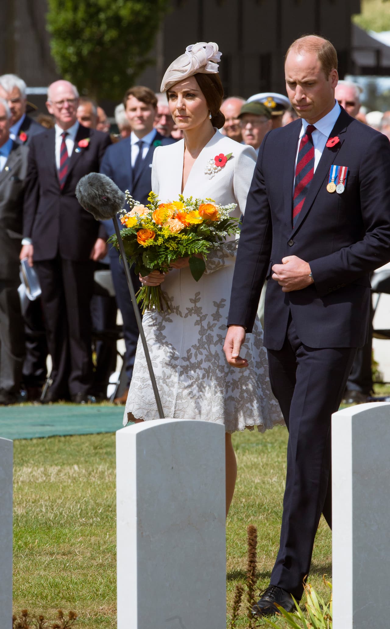 Pero la distancia no duró mucho y se comprometieron en 2010 para casarse el 29 de abril de 2011.