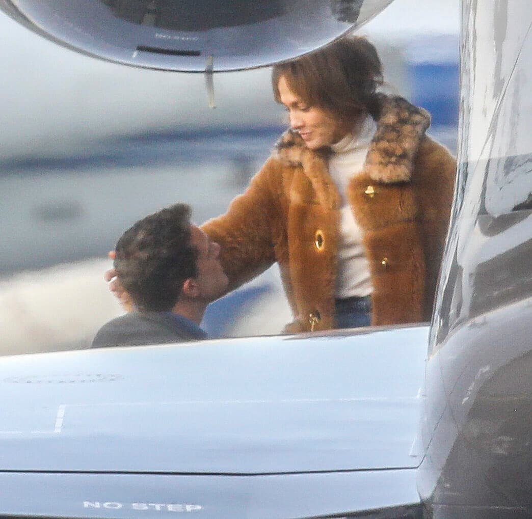 De acuerdo con el portal de la revista People, 'La Diva del Bronx' y el actor pasaron juntos el pasado fin de semana en Los Ángeles. 
<br>