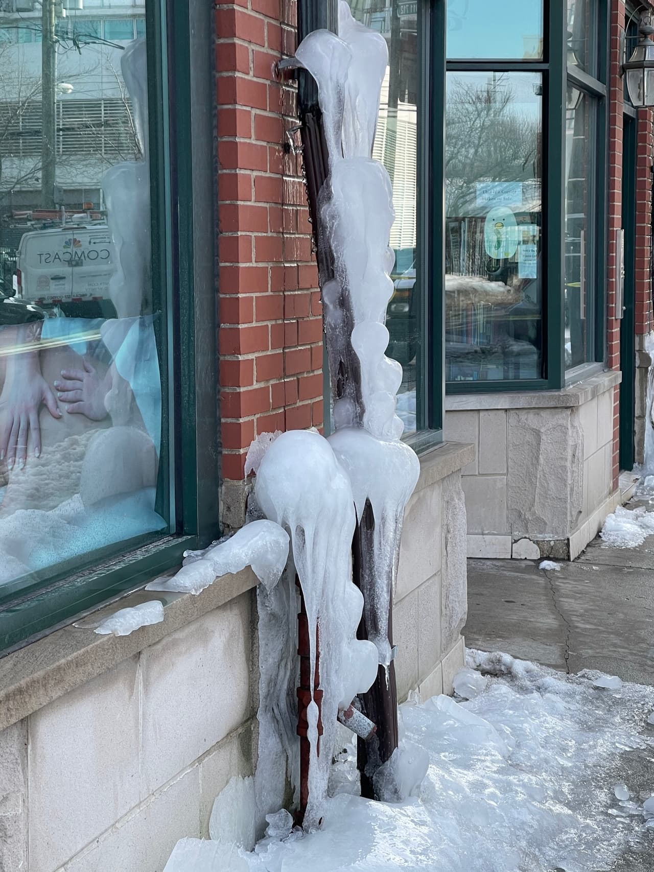 Se espera un clima aún más agradable: el miércoles será parcialmente soleado con una temperatura máxima prevista de 40 grados, según el Servicio Nacional de Meteorología (NWS).
<br>