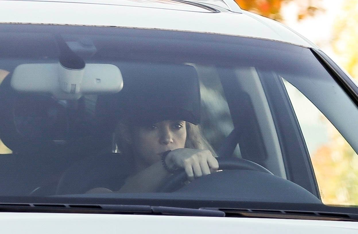 Shakira aguarda por la determinación de los Mozos de Escuadra, policía autónoma de Cataluña, en relación con su querella.