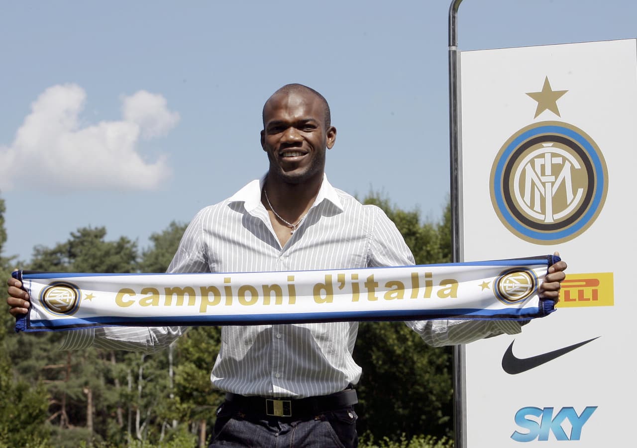 David Suazo - 13 millones de euros del Cagliari Calcio al Inter de Milán.