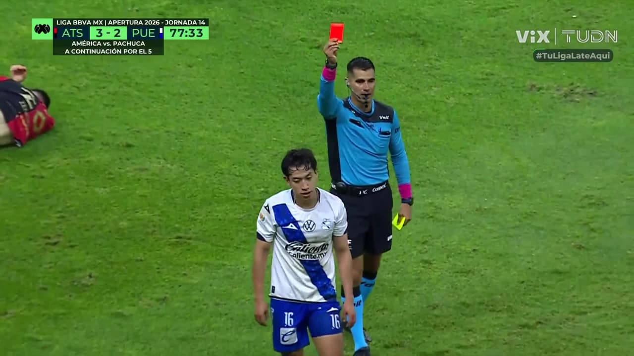 ¡Tarjeta roja a Alonso Ramírez! Puebla se queda con 10 jugadores