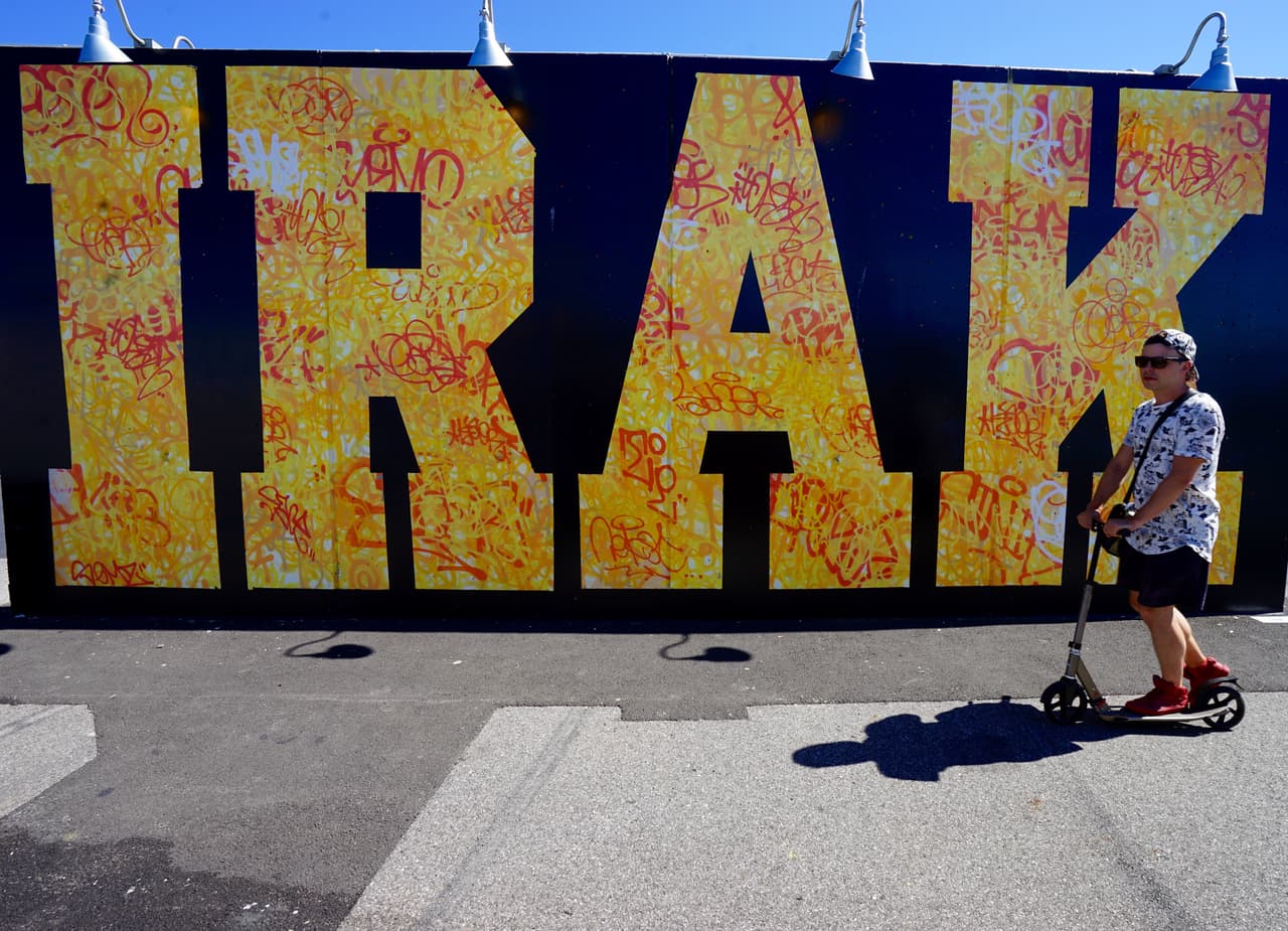 El nombre del autor de este mural: IRAK. En exhibición desde el 2015.