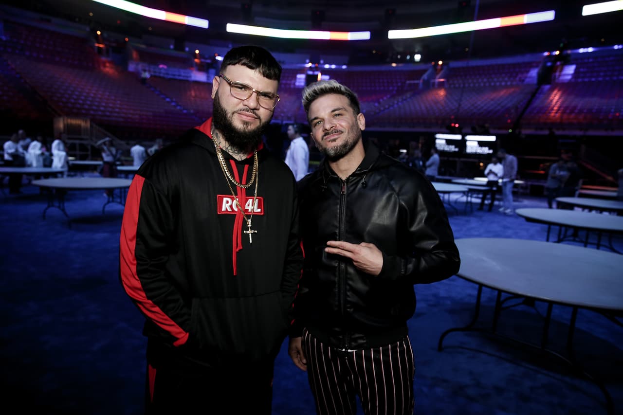 Pero por ahora, dice que
<b> Premio Lo Nuestro es lo que lo tiene ansioso:</b> "Hace rato que no me presentaba aquí, así es que esto 'calma-emocionado'".