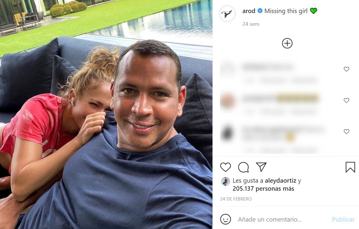 En su perfil, el expelotero tenía hasta la mañana de este miércoles 18 de agosto fotos con la cantante como esta, 
<b><a href="https://www.instagram.com/p/CLsz8xmHywf/" target="_blank">fechada el pasado 24 de febrero</a></b>, dos meses antes de que anunciaran su separación.