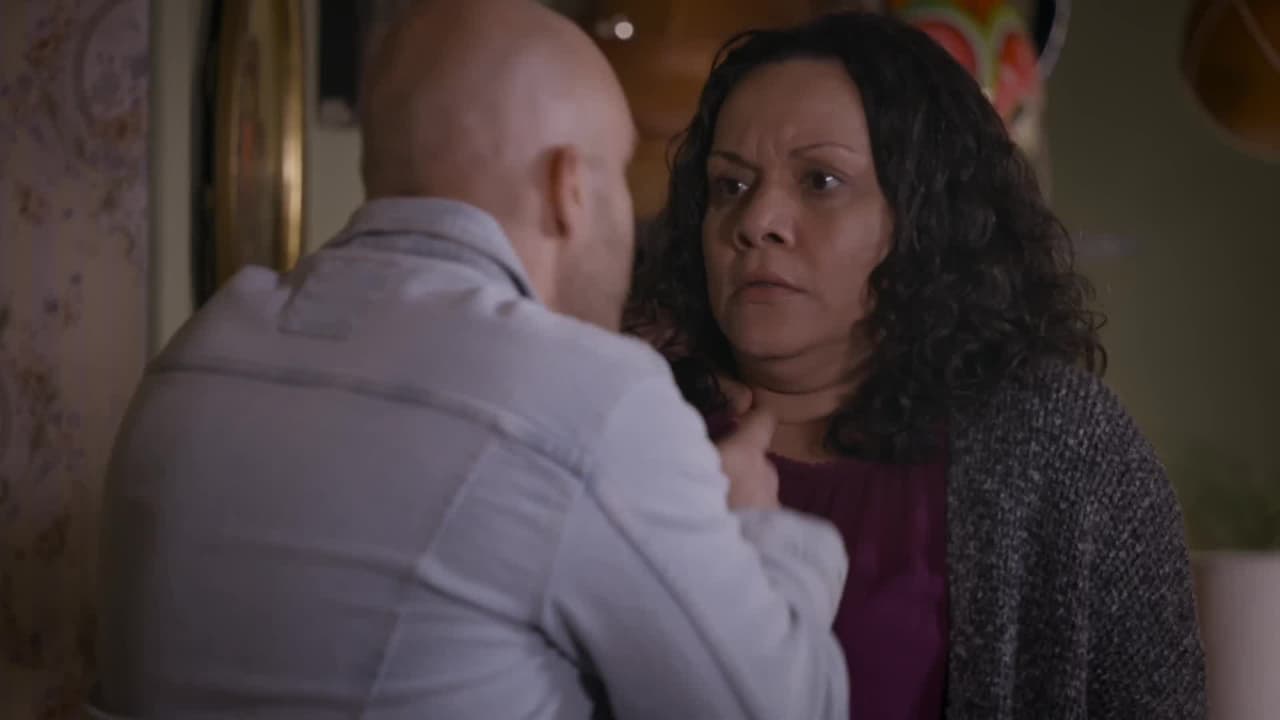 A Wilson no le importó amenazar gente con tal de proteger a Paola y su afán de regresar a México y acabar con su gemela.