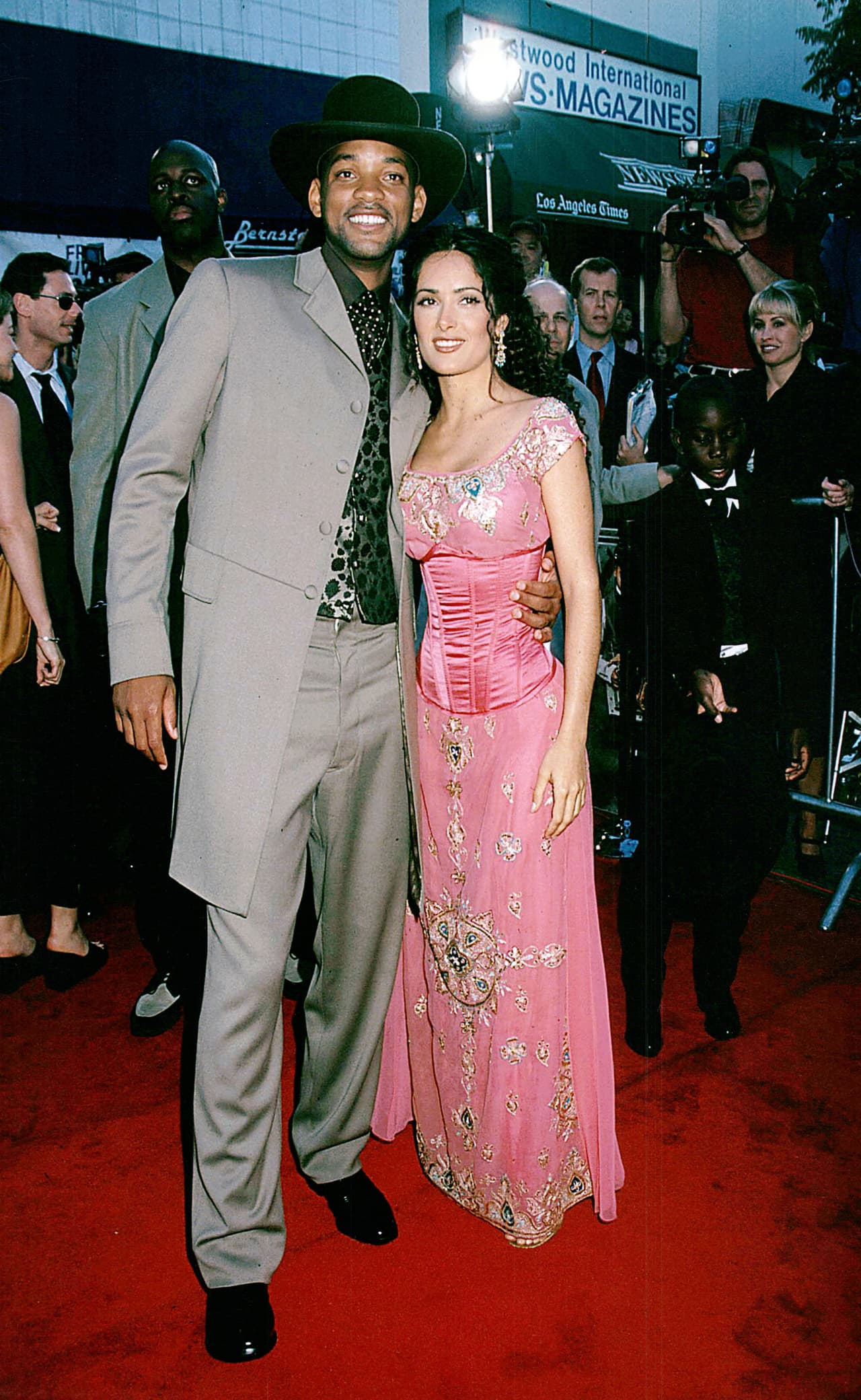 En junio de 1999, la actriz desfiló por la alfombra roja del estreno mundial de la película 'Wild Wild West', que se realizó en Los Ángeles. En esta historia compartió protagónico con Will Smith.