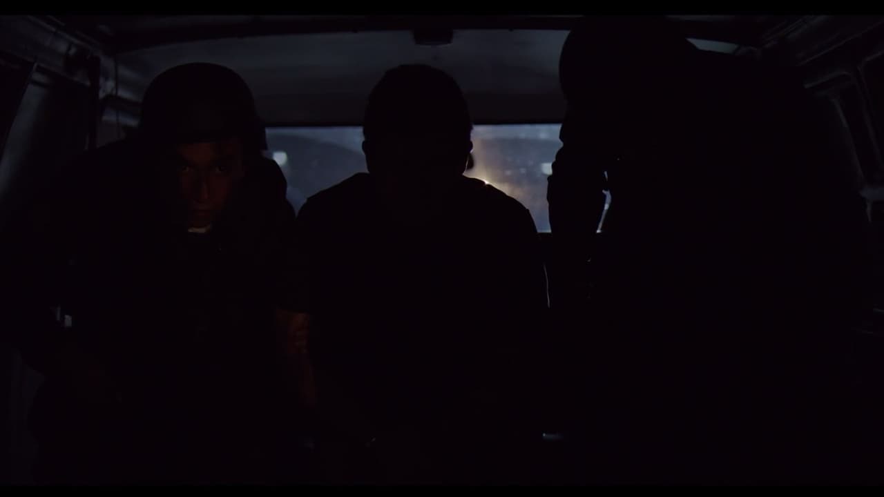 'El Chapo’ escapes from the facility by buying off the authorities. But on episode 2, the bars of his cell won’t be his only problem. Stay tuned this Sunday on Univision.