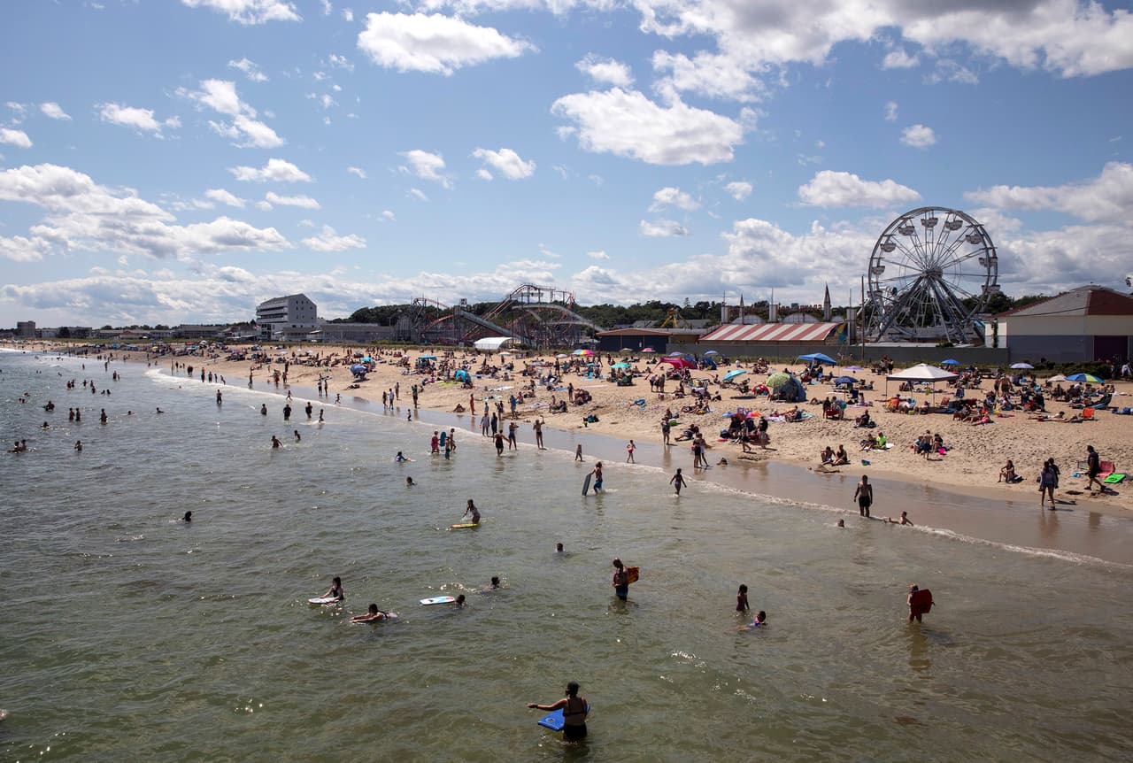Muere adolescente hispano tras ser impactado por un rayo en Orchard Beach