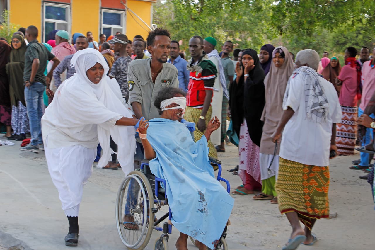 A medida que han pasado las horas ha ido aumentando el número de fallecidos, que aún podría incrementarse, ya que en los hospitales hay decenas de personas heridas, informó a la agencia AP el vocero del gobierno, Ismail Mukhtar.