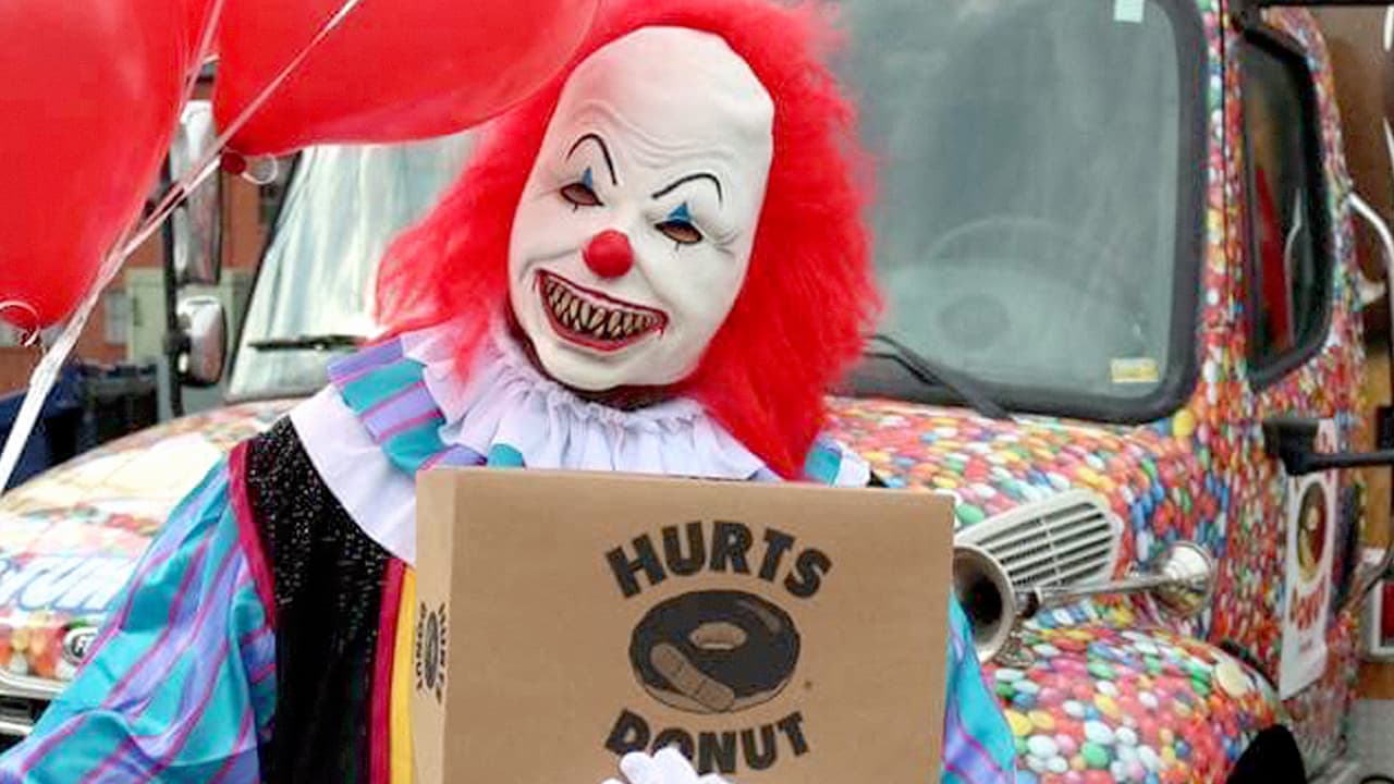 Este payaso aterroriza a algunos en Houston cuando sale a entregar dulces