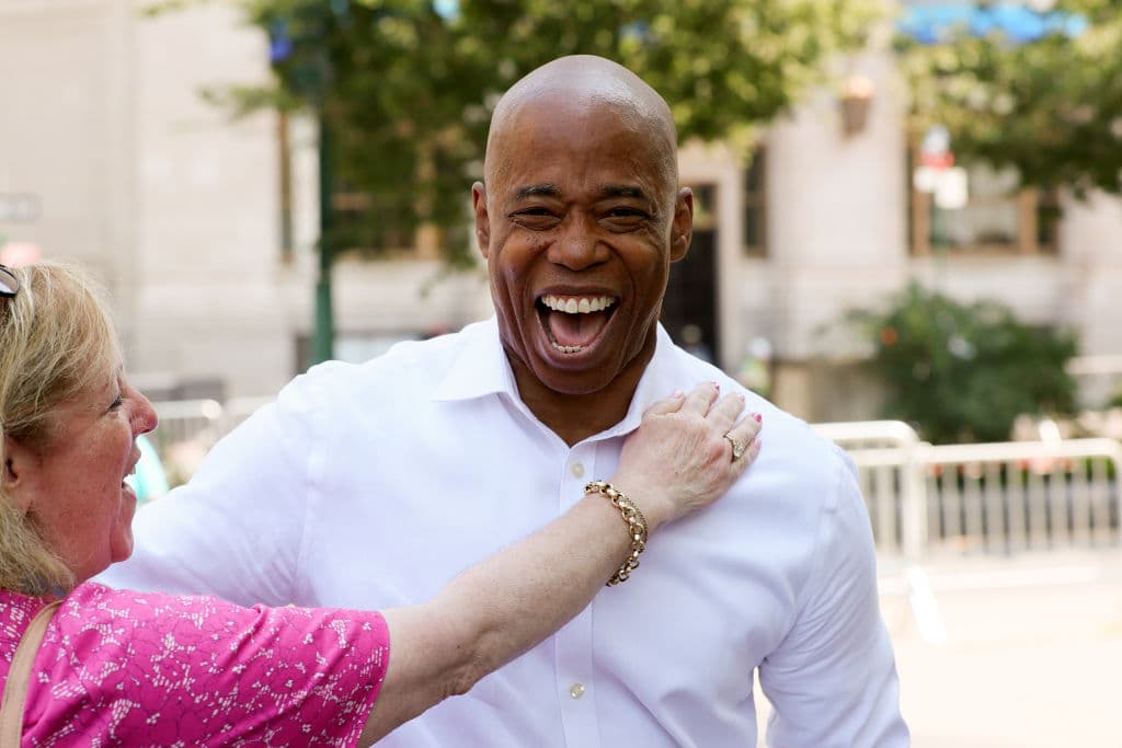 Eric Adams es el nuevo alcalde de Nueva York. Así lo indica la proyección de AP con 75% de los votos