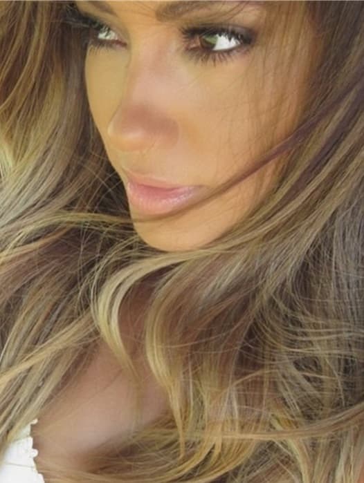 OMG! La mirada de Jessica también atrapa. Desde este ángulo luce como la 'Diva del Bronx'.