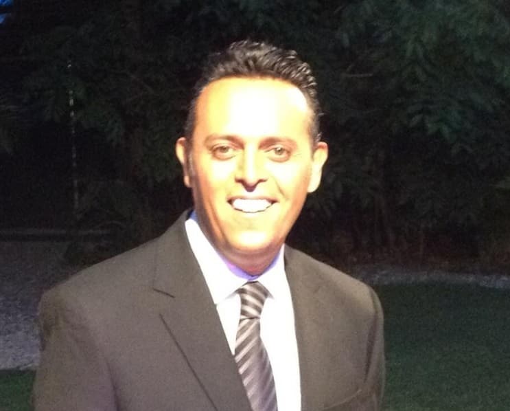 Este imitador ha sido la sensación en algunas partes de México, y con mucho éxito presenta su show.