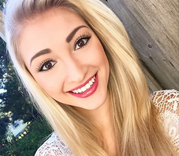 Gracias al enorme parecido que Anna tiene con Elsa, ha ganado miles de seguidores en la red.