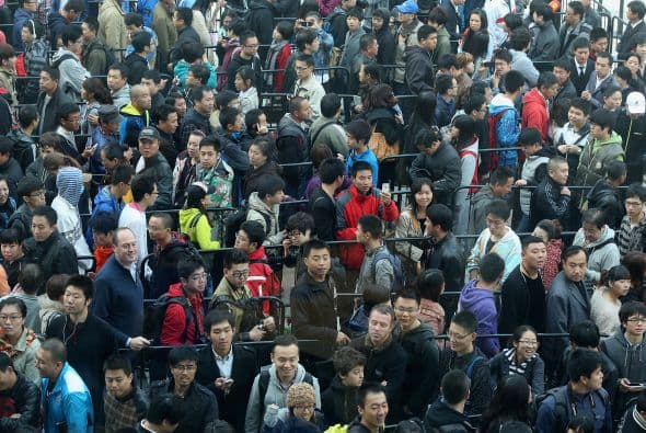 El convenio se alcanzó después de que más de un centenar de empleados de la compañía amenazara el pasado enero con suicidarse en masa saltando de un tejado de la fábrica.