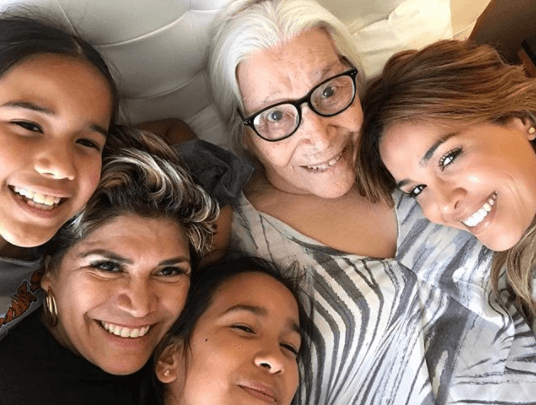 El mes de septiembre comenzó de la mejor manera, visitando a su abuelita en Chihuahua.