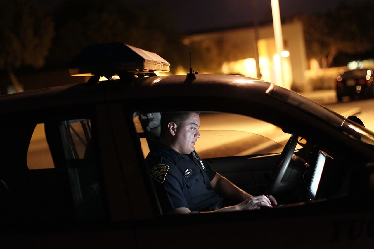 Multas por conducir y usar el teléfono celular en California: Lo que debes saber