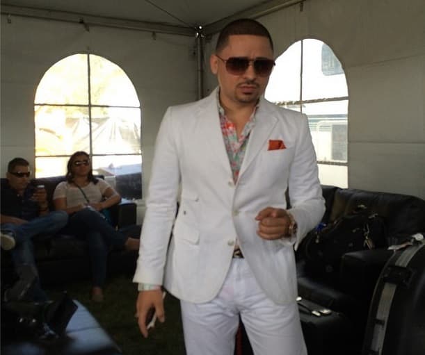 El cantante mexicano Larry Hernández rompe el silencio