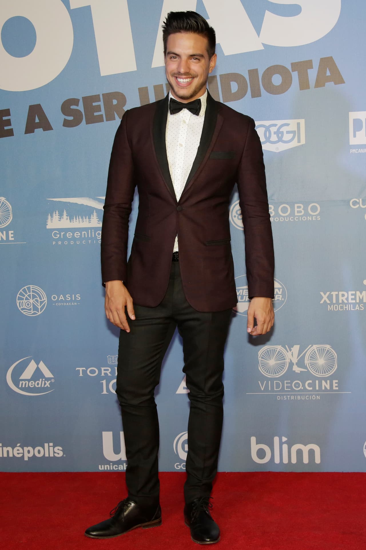 Vadhir Derbez