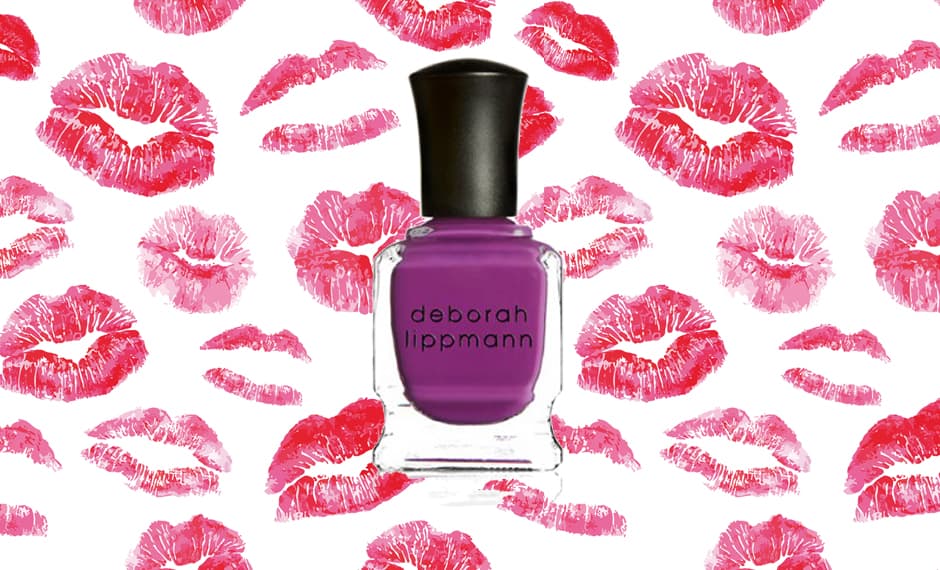 17. BETWEEN THE SHEETS, Deborah Lippman, 
<a href="http://www.deborahlippmann.com/between-the-sheets">Deborah Lippman</a>, $18 dólares | Lo que pasa entre las sábanas se queda ahí. Lo que no es nada privado ni discreto es el llamativo color morado de este barniz de uñas.
<br>