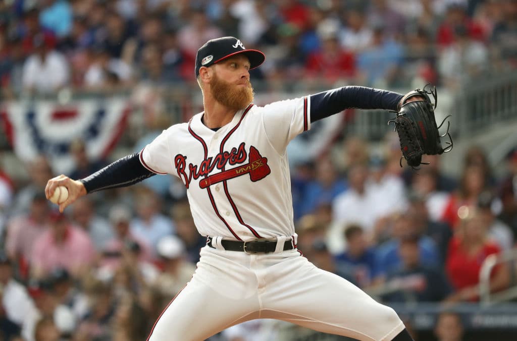 En la tercera entrada el abridor de los Braves Mike Foltynewicz salió ileso y retiró en orden la tanda que le tocó. Lanzó 4.0 innings, dio cuatro pasaportes, ponchó a cinco, salió sin decisión.