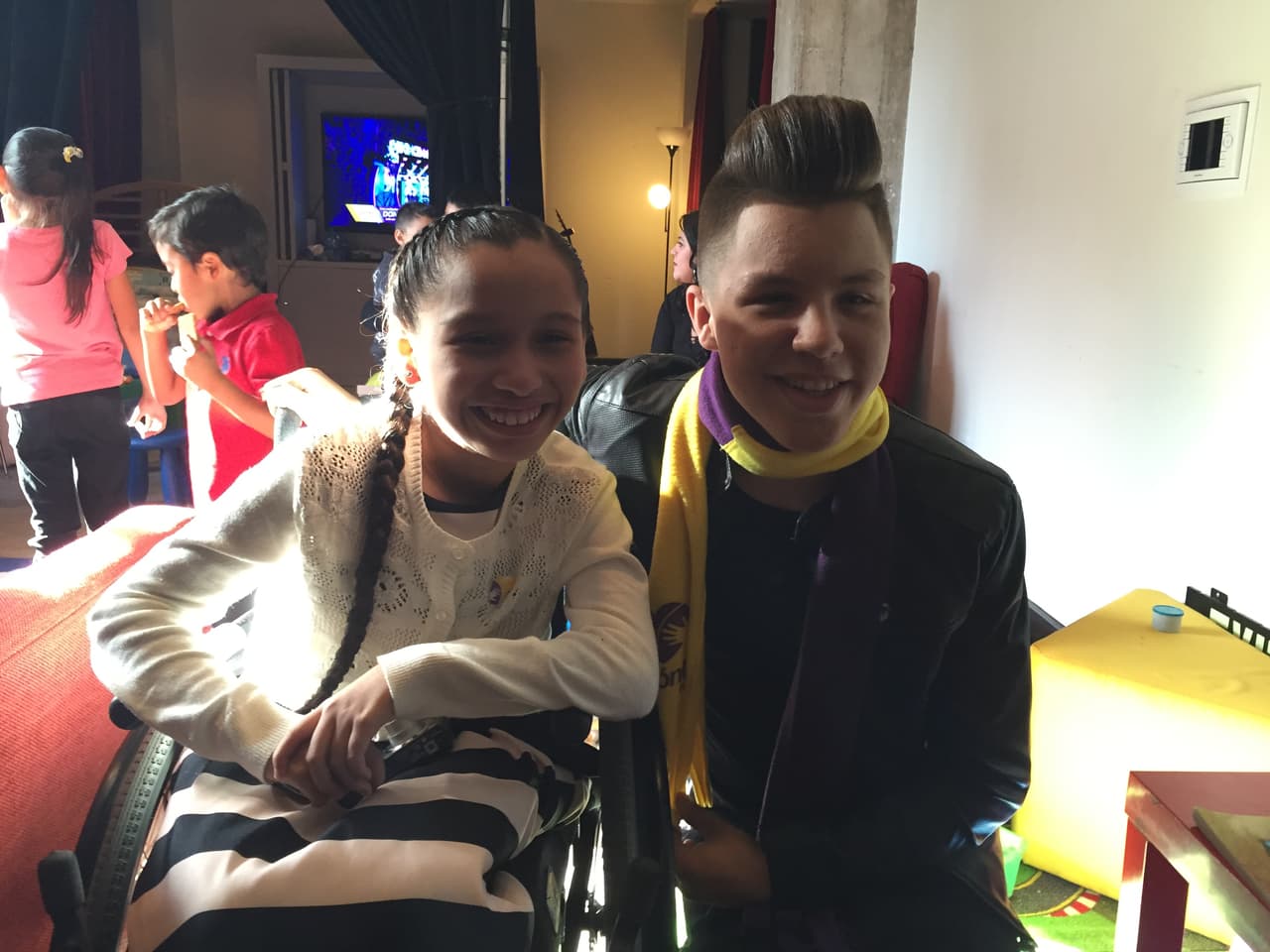 Varios artistas abrieron su corazón para escuchar las historias de los niños del Teletón USA.