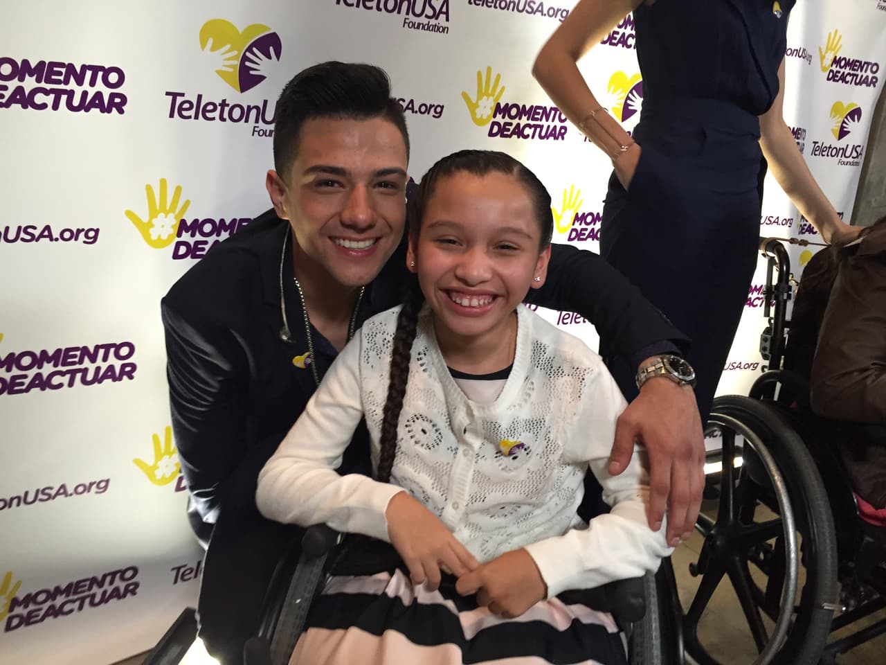 Varios artistas abrieron su corazón para escuchar las historias de los niños del Teletón USA.