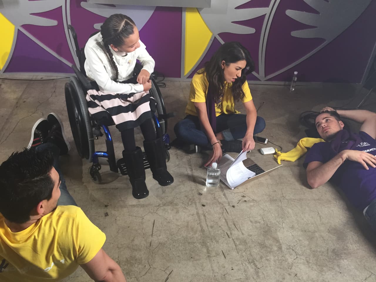 Varios artistas abrieron su corazón para escuchar las historias de los niños del Teletón USA.