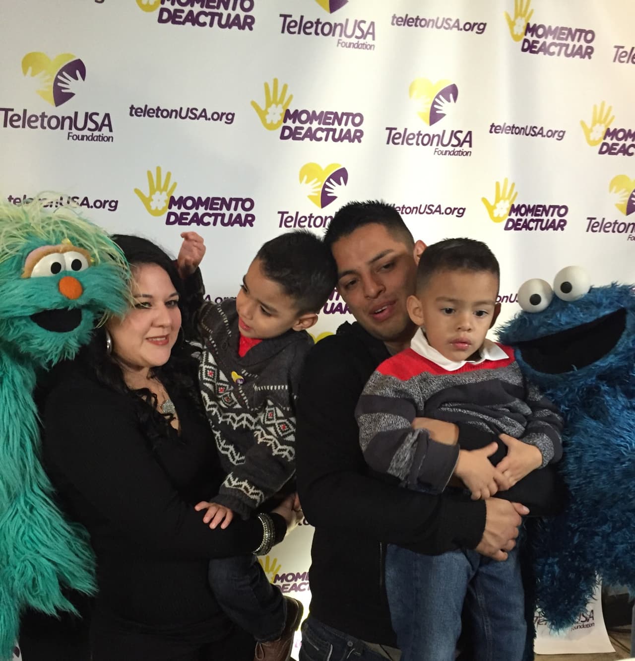 Varios artistas abrieron su corazón para escuchar las historias de los niños del Teletón USA.