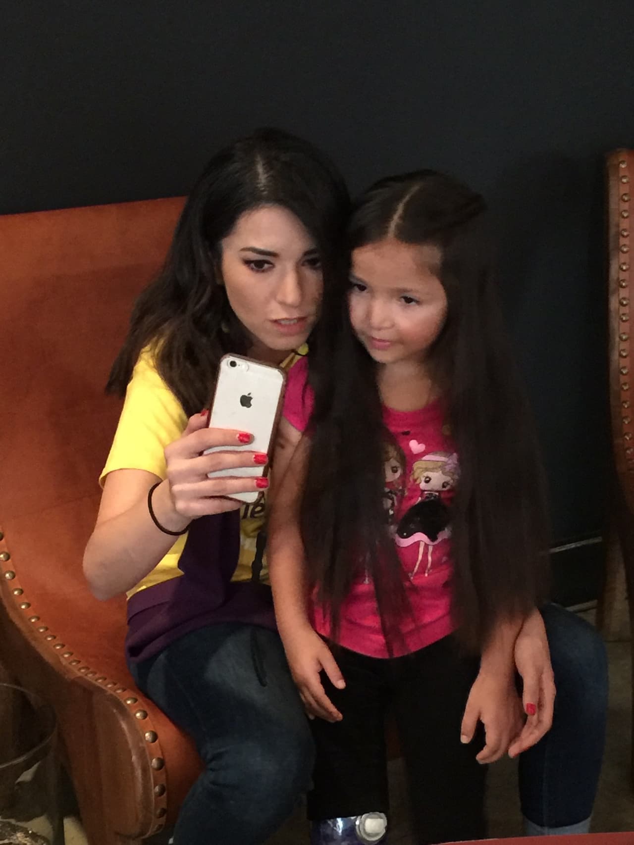 Varios artistas abrieron su corazón para escuchar las historias de los niños del Teletón USA.