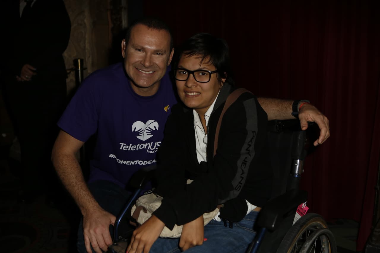 Varios artistas abrieron su corazón para escuchar las historias de los niños del Teletón USA.