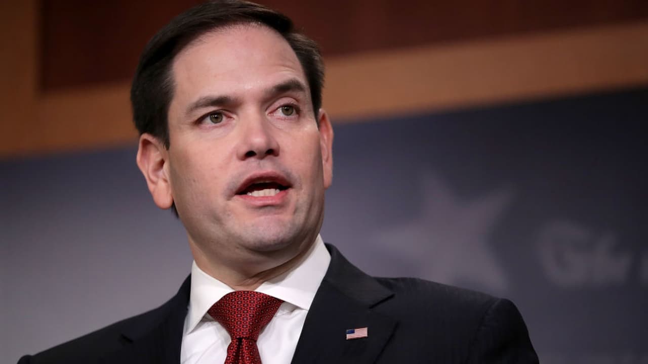 Marco Rubio trabaja en plan para que pequeñas empresas paguen a sus empleados durante crisis del coronavirus