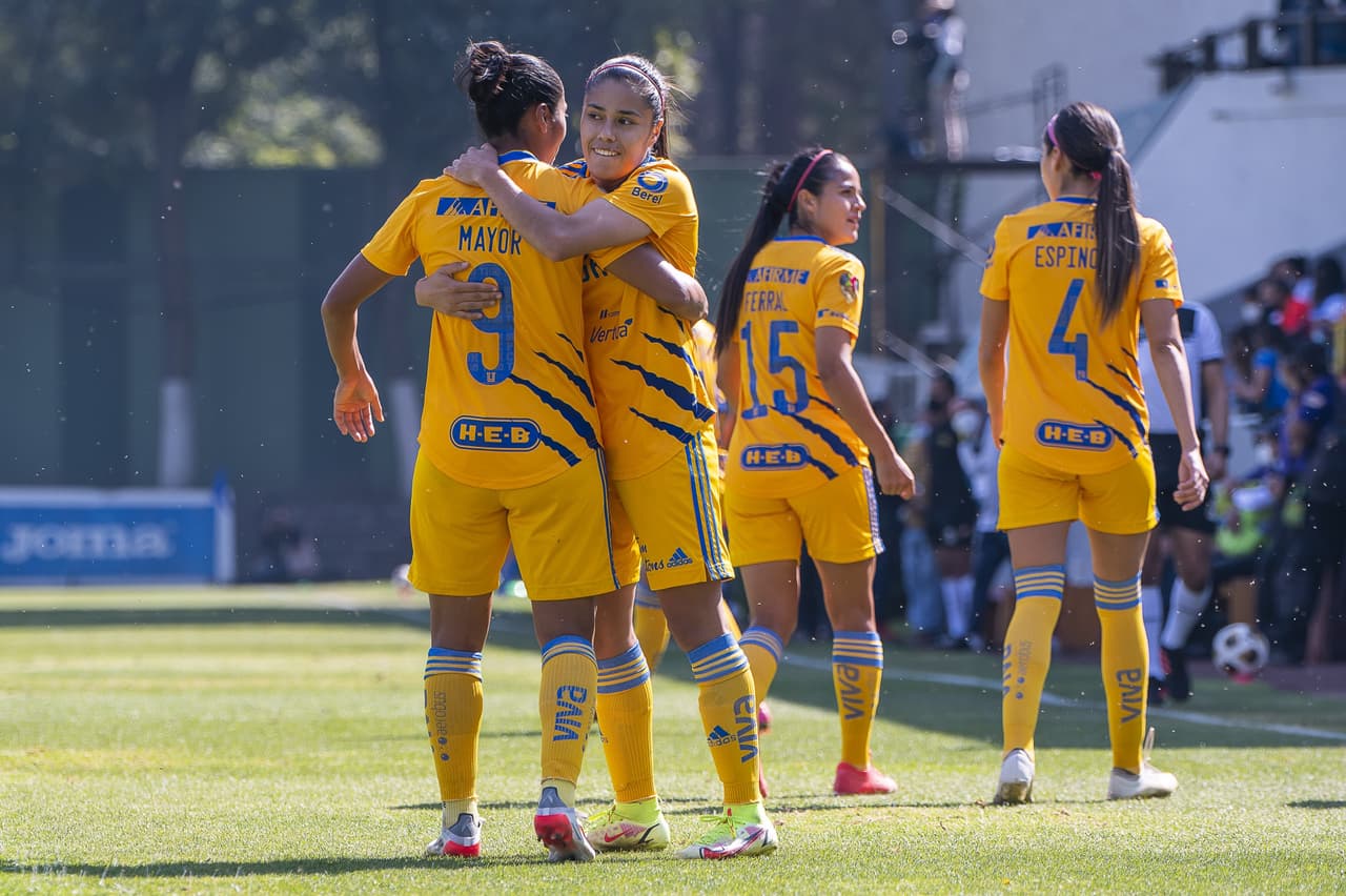 Las Tigres arrancan los cuartos de final con una escandalosa goleada 0-4 sobre Cruz Azul.