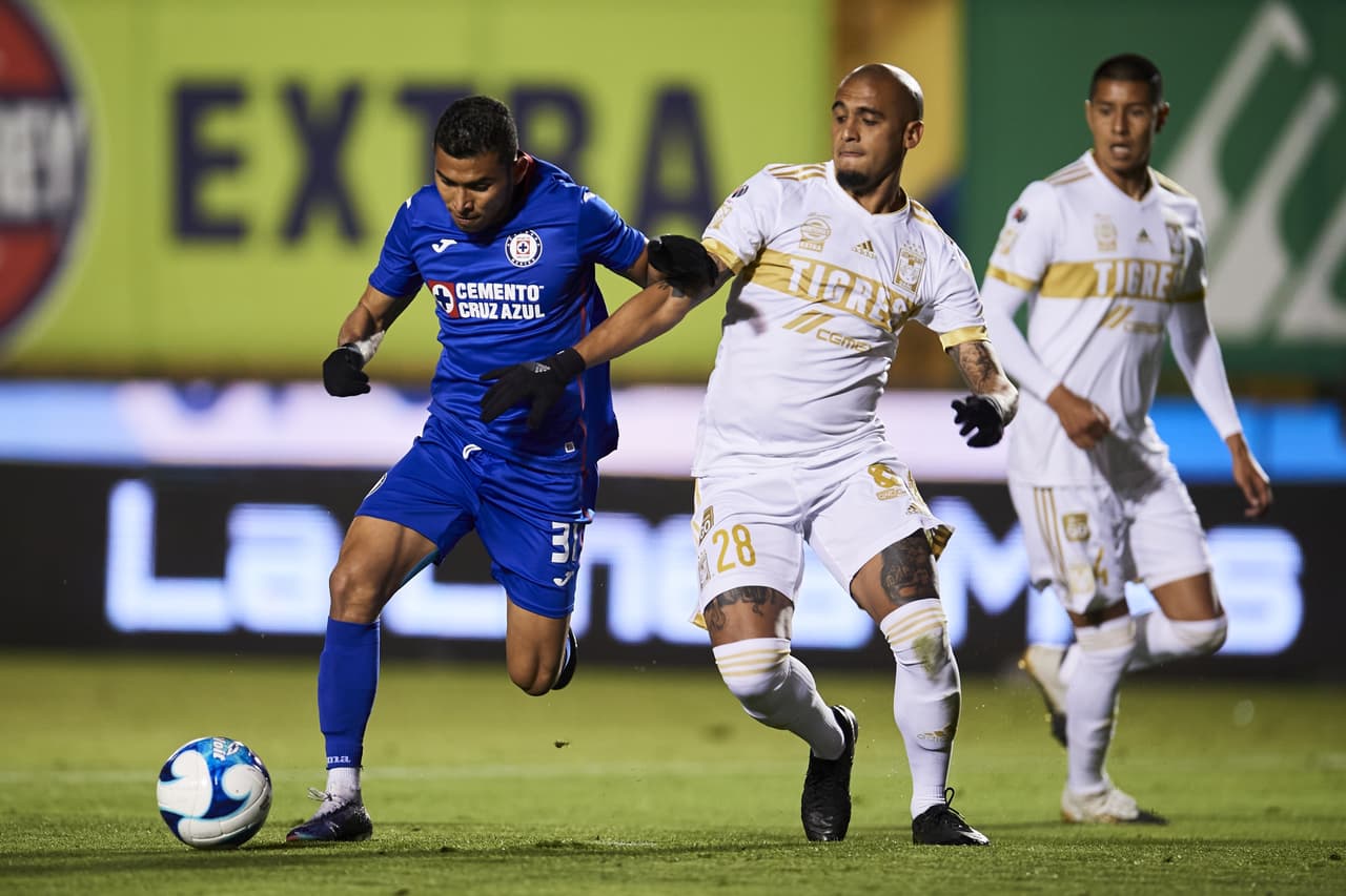 Los Tigres no tienen un buen regreso y Cruz Azul vence 0-2 en el Volcán. Cruz Azul se sitúa en la tercer posición con 12 unidades y los regios se quedan en la décima plaza con 7 unidades, aunque tienen un partido menos que los demás.