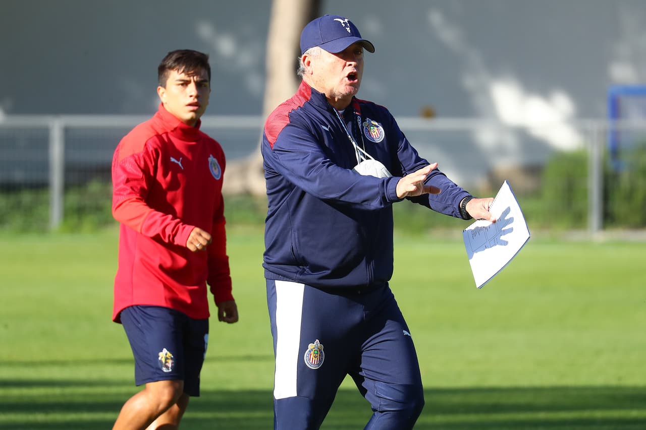 Las Chivas del Guadalajara se preparan con fuertes entrenamientos en Verde Valle para su primera fecha del torneo Guard1anes 2021, que será este viernes a las 19:30 ante el equipo de Puebla en el Estadio Cuauhtémoc.