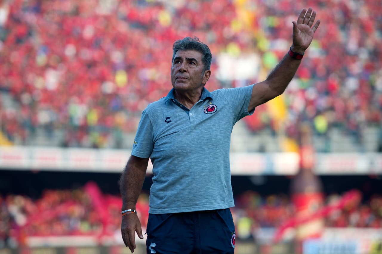 Carlos Reinoso quiere a Alan Pulido en Veracruz