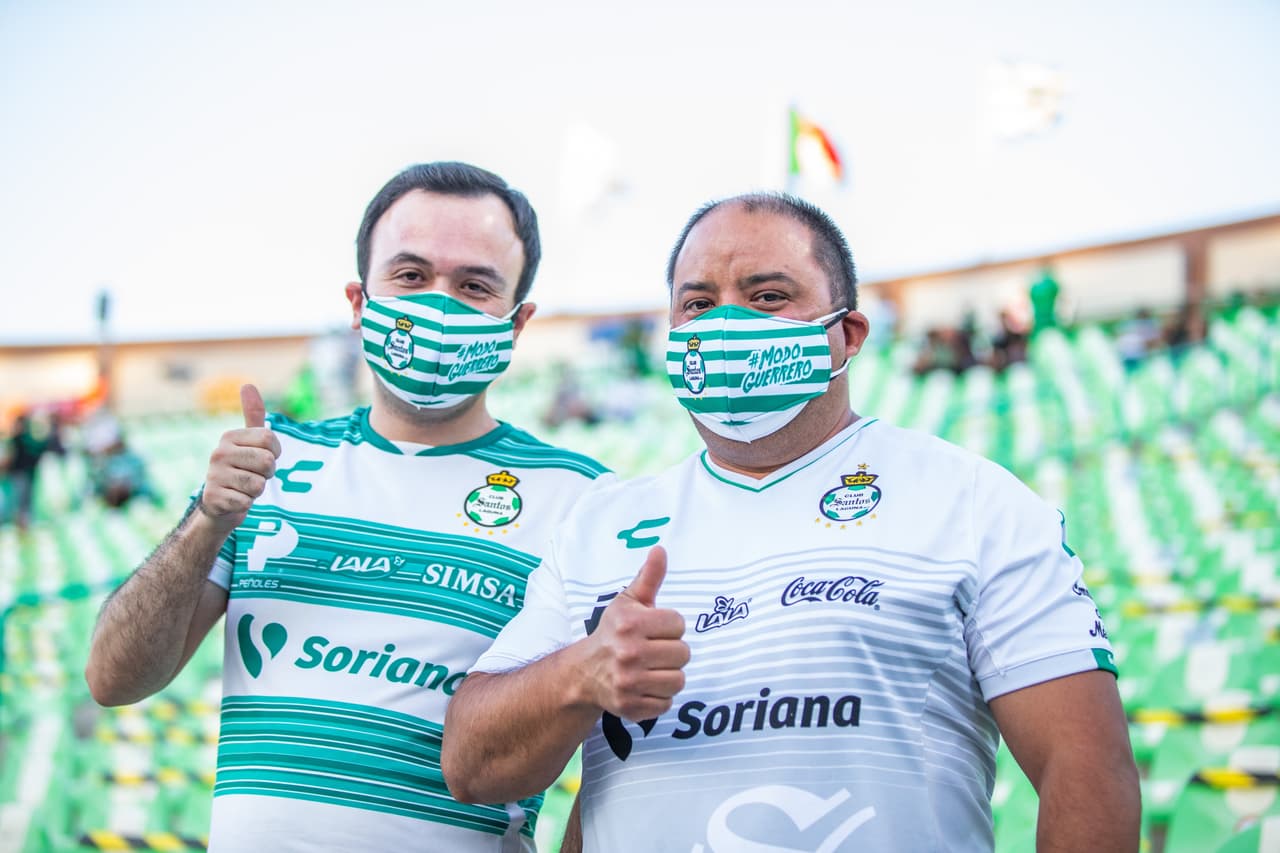 Aficionados se encuentran listos para disfrutar de un nuevo partido de semifinales entre Santos y Puebla.